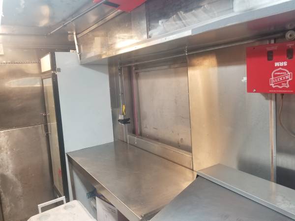 NYC food truck for sale with full permit, Will sell for best offer for sale in Brooklyn, NY – photo 3