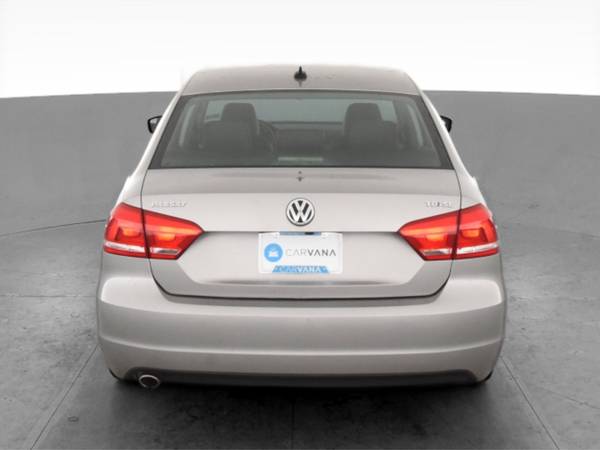 2014 VW Volkswagen Passat TDI SE Sedan 4D sedan Gray - FINANCE... for sale in Albuquerque, NM – photo 9