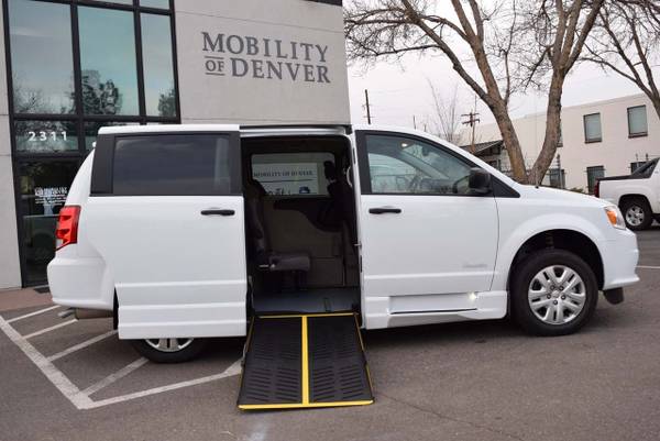2019 *Dodge* *Grand Caravan* *SE* WHITE - cars & trucks - by dealer... for sale in Denver, NM – photo 15