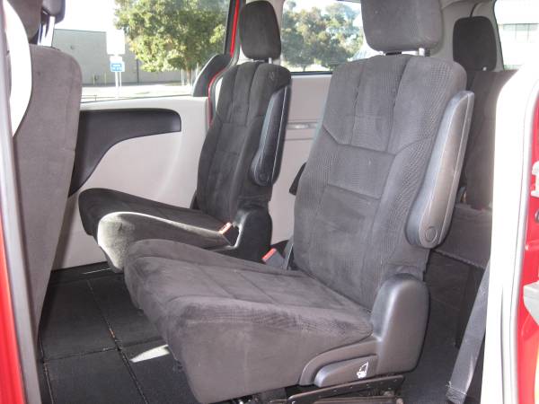 1495 Down & 295 Per Month on this 2013 DODGE GRAND CARAVAN SXT for sale in Modesto, CA – photo 11