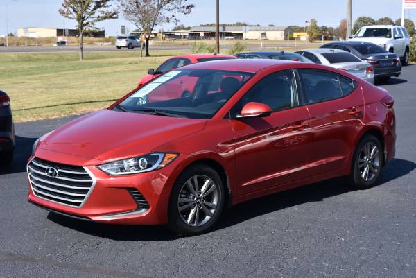 2017 Hyundai Elantra SE FWD - 2 OWNER - Easy Payments! - cars &... for sale in Nixa, MO – photo 3