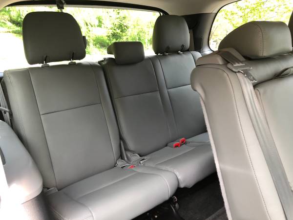 2016 Toyota Sequoia SR5 4WD - Navigation, Leather, Third Row for sale in Kirkland, WA – photo 16
