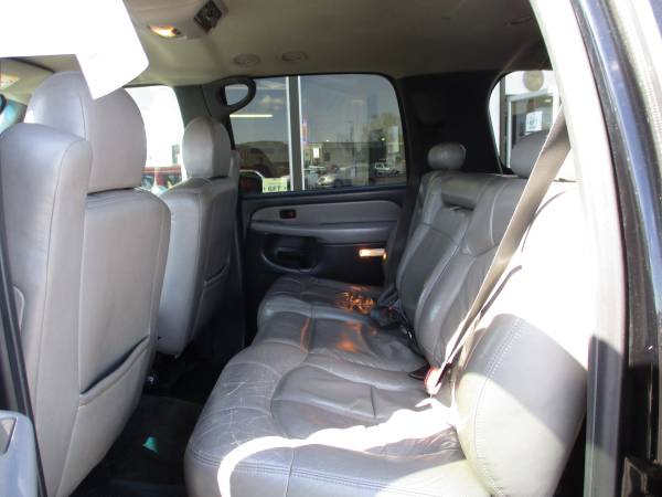 2001 CHEVY SUBURBAN 1500 4X4 - - by dealer - vehicle for sale in Longview, WA – photo 15