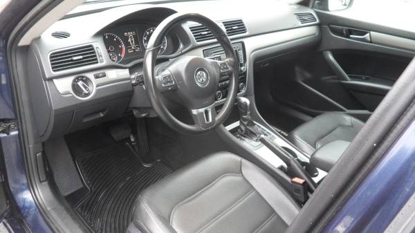 2014 VW PASSAT SE TDi w 50k miles! - cars & trucks - by dealer -... for sale in St. Albans, VT – photo 10