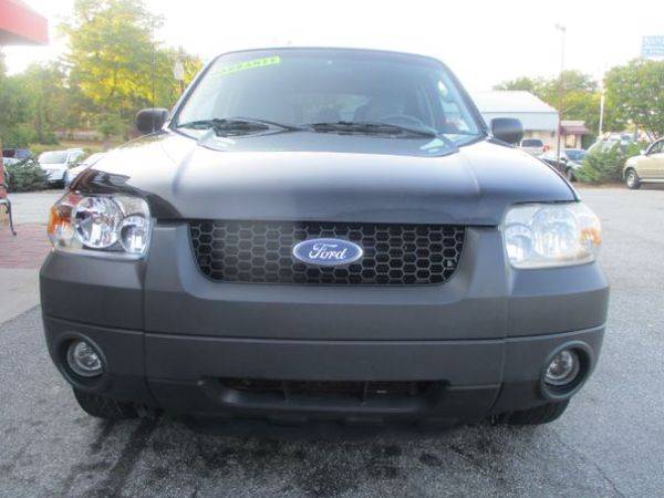 2006 Ford Escape XLT 4WD 2.3L ( Buy Here Pay Here ) for sale in High Point, NC – photo 3