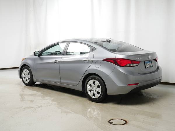 2016 Hyundai Elantra SE for sale in Inver Grove Heights, MN – photo 5