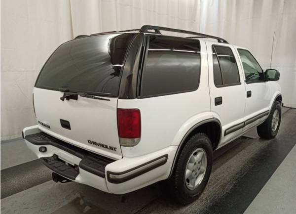 Chevrolet Blazer 4x4 - - by dealer - vehicle for sale in Bremerton, WA – photo 4