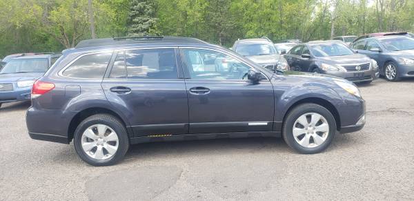 2010 SUBARU OUTBACK PREMIUM WAGON AWD, one owner clean for sale in Minneapolis, MN – photo 4