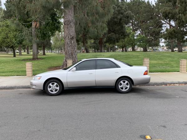 1998 Lexus ES300 133K miles for sale in Camarillo, CA – photo 3