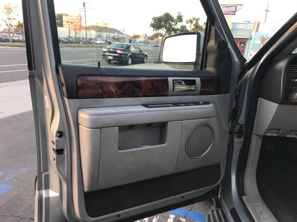 2005 Lincoln Navigator - cars & trucks - by owner - vehicle... for sale in torrence, CA – photo 11