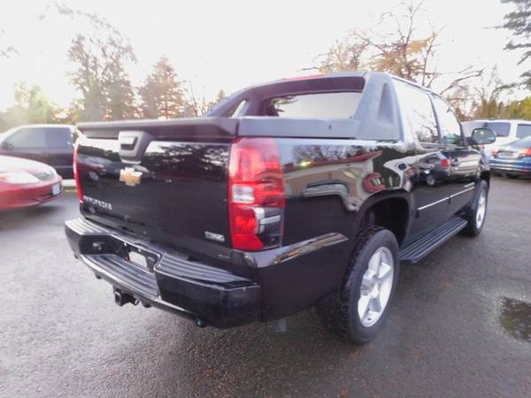 2007 Chevrolet Avalanche LT Crew Cab 4X4 *Blk on Blk* CALL/TEXT! -... for sale in Portland, OR – photo 4
