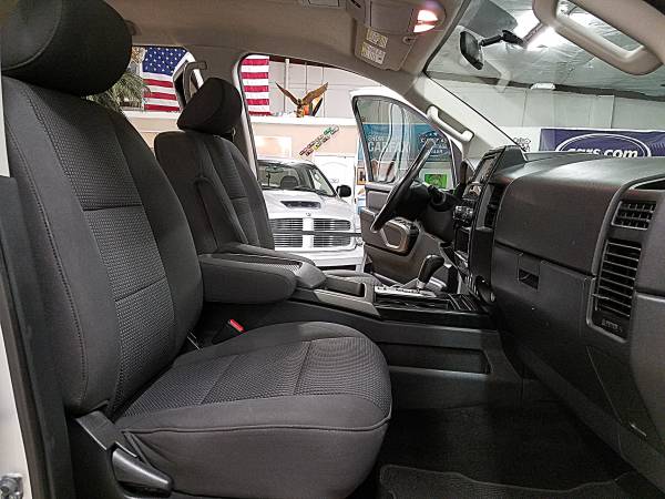 2015 Nissan Titan Crew Cab SV Pickup 4D 5 1/2 ft 4WD for sale in Sanford, FL – photo 21