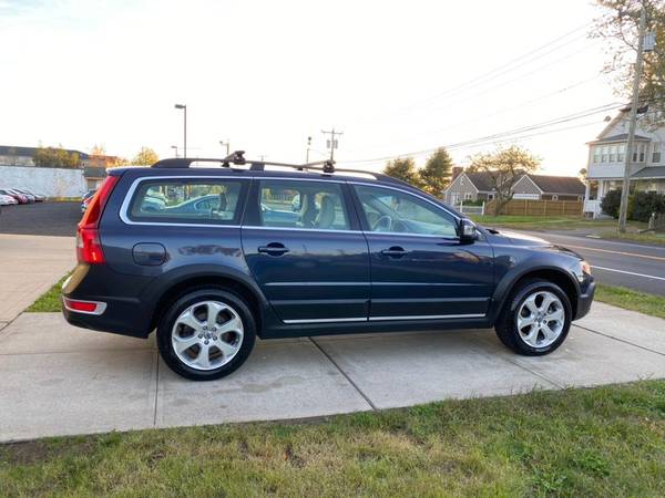 Check Out This Spotless 2011 Volvo XC70 with 114, 947 Miles-Hartford for sale in Meriden, CT – photo 8