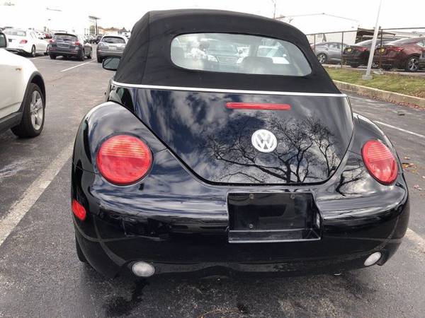 2004 Volkswagen New Beetle Convertible GLS SKU:4M310522 Convertible... for sale in Naperville, IL – photo 12