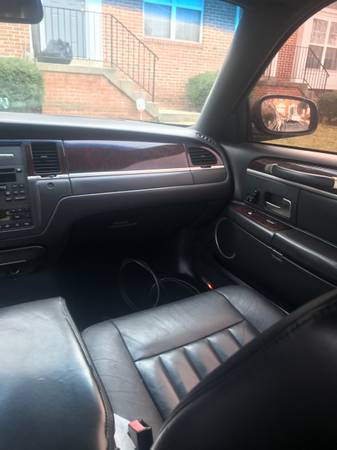 Lincoln town car - cars & trucks - by owner - vehicle automotive sale for sale in Germantown, District Of Columbia – photo 13