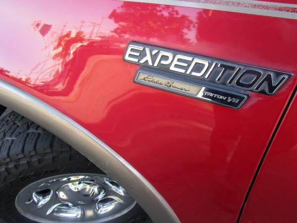 2001 Ford Expidition V8 eddie Bauer 4WD Third Row 130k Original for sale in Fresno, CA – photo 17