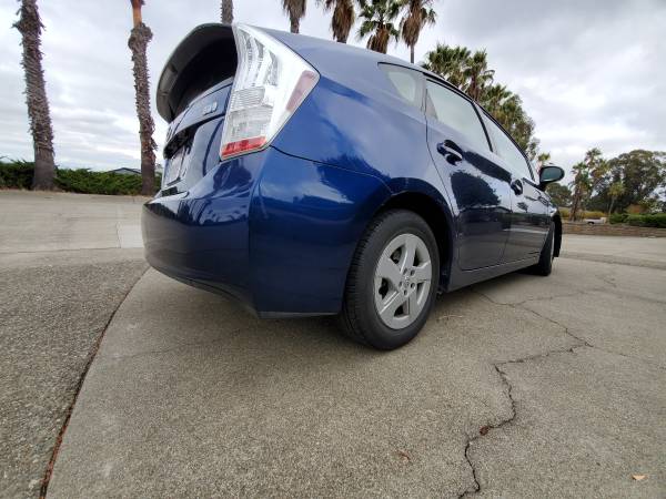 2011 Toyota Prius V 73K - cars & trucks - by owner - vehicle... for sale in San Carlos, CA – photo 4