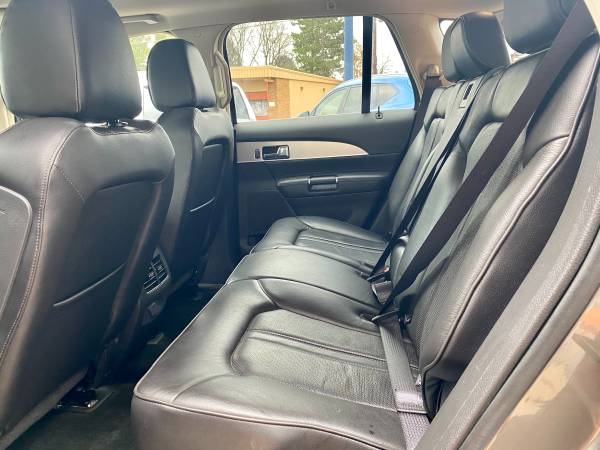 2012 Lincoln MKX V6 AWD Leather Sunroof Heated Seats Loaded Clean... for sale in Wausau, WI – photo 10