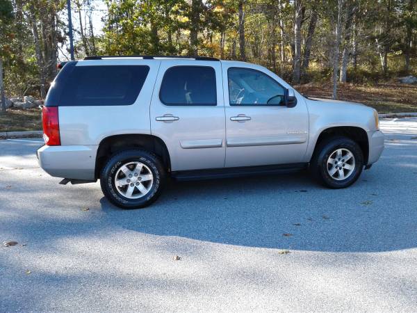2007 GMC Yukon 4x4 with low miles/ great condition - cars & trucks -... for sale in Groton, CT – photo 3