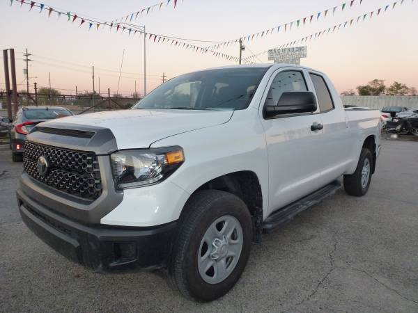 2019 TOYOTA TUNDRA - - by dealer - vehicle automotive for sale in New Orleans, LA – photo 2
