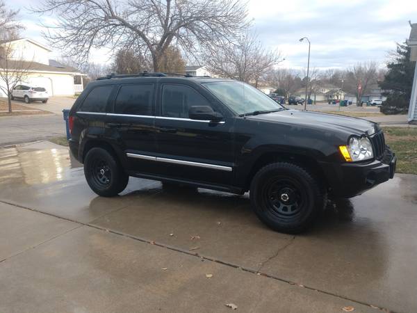 Jeep Grand Cherokee Limited 4X4 HEMI for sale in Fort Riley, KS – photo 4
