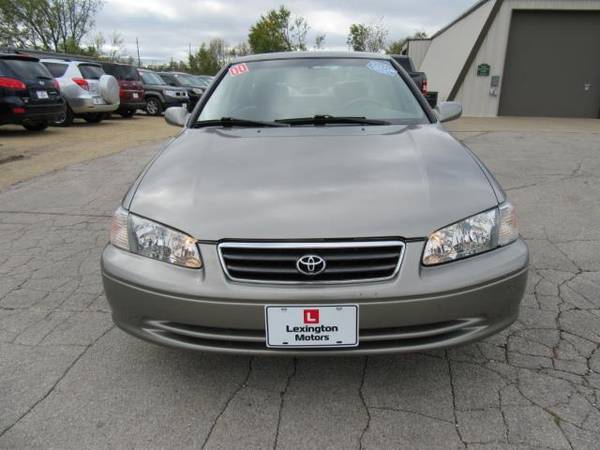 2000 Toyota Camry LE - cars & trucks - by dealer - vehicle... for sale in Marion, IA – photo 8