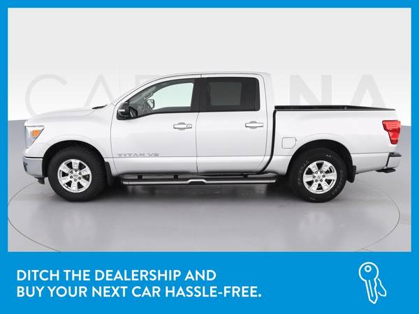 2018 Nissan Titan Crew Cab SV Pickup 4D 5 1/2 ft pickup Silver for sale in Washington, District Of Columbia – photo 4