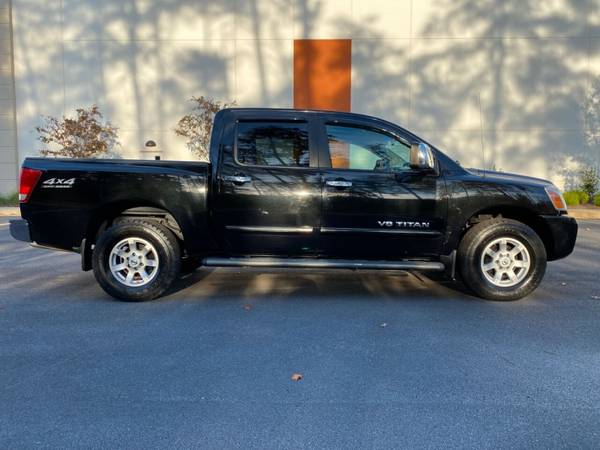 2005 Nissan Titan LE 4dr Crew Cab 4WD SB - cars & trucks - by dealer... for sale in Buford, GA – photo 8