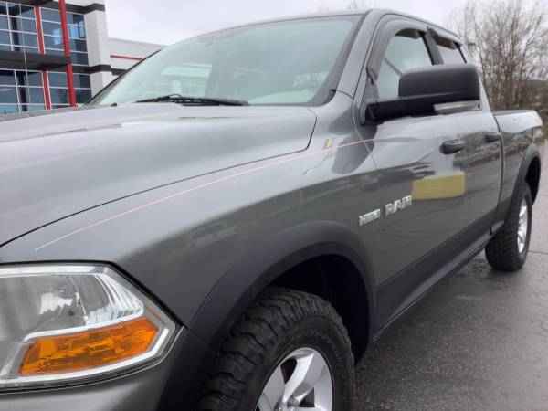 Nice! 2010 Dodge Ram 1500 SLT! 4x4! Crew Cab! Great Price! - cars & for sale in Ortonville, OH – photo 10