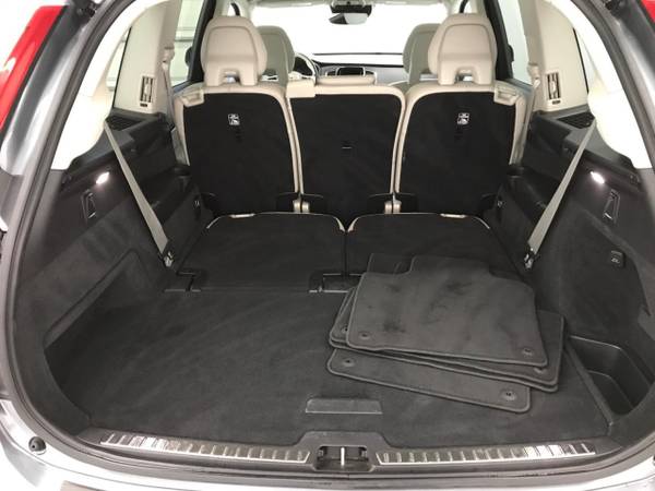 2020 Volvo XC90 T6 AWD Momentum 7 Passenger - cars & trucks - by... for sale in Eugene, OR – photo 8