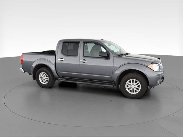 2017 Nissan Frontier Crew Cab SV Pickup 4D 5 ft pickup Gray -... for sale in Cleveland, OH – photo 14