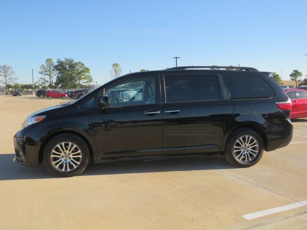 *2020* *Toyota* *Sienna* *XLE Automatic Access Seat FWD 7-Passenger*... for sale in Houston, TX – photo 2