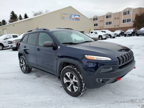 2016 Jeep Cherokee Trailhawk - cars & trucks - by dealer - vehicle... for sale in LIVINGSTON, MT – photo 3