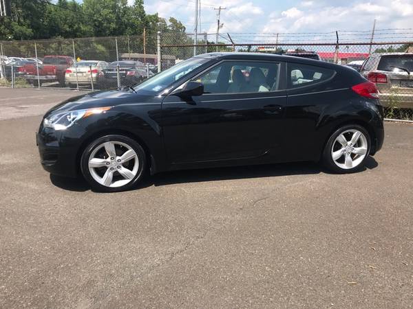 2013 Hyundai Veloster Base for sale in Levittown, PA – photo 2