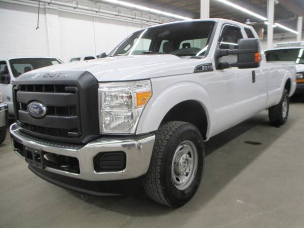 2014 Ford Super Duty F-250 XL 4WD Ext Cab Long Bed V8 Gas F250 for sale in Highland Park, IL – photo 4