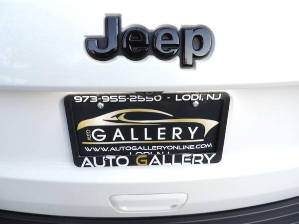 2015 Jeep Grand Cherokee 4WD 4dr Altitude - WE FINANCE EVERYONE! -... for sale in Lodi, NJ – photo 9