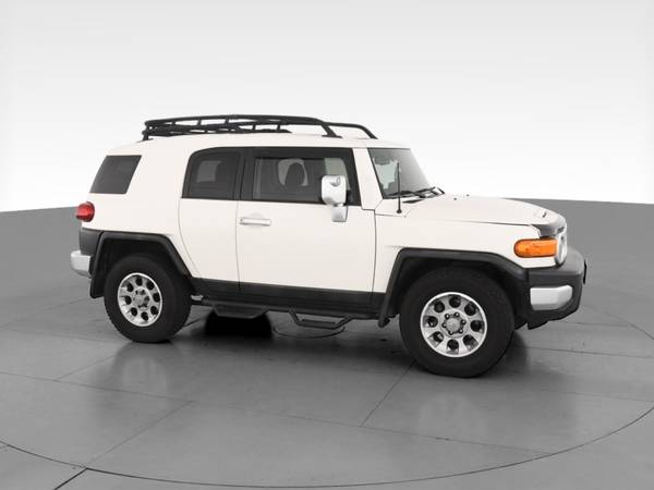2012 Toyota FJ Cruiser Sport Utility 2D suv White - FINANCE ONLINE -... for sale in Knoxville, TN – photo 14
