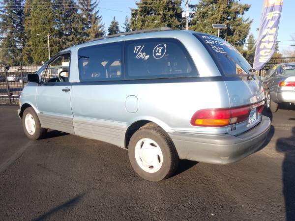 AWD Toyota Previa le AWD! Just arrived on trade! - cars & trucks -... for sale in Springfield, OR – photo 5