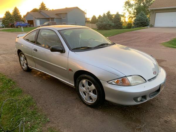 2000 Chevy Cavalier z24 - cars & trucks - by owner - vehicle... for sale in Sioux Falls, SD – photo 2