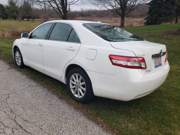 2011 camry - cars & trucks - by owner - vehicle automotive sale for sale in St. Charles, IL – photo 2