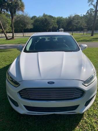 2013 Ford Fusion SE - cars & trucks - by owner - vehicle automotive... for sale in Jupiter, FL – photo 2