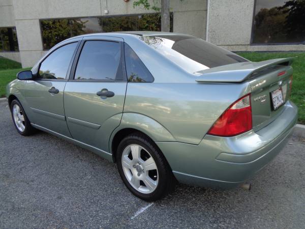 2006 Ford Focus ZX4 SES Sedan - 2 0L Engine, Automatic Transmission for sale in Temecula, CA – photo 4