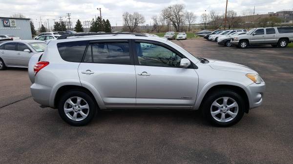 SUPER CLEAN AND LOADED! 2011 Toyota RAV 4 Limited 4x4 - cars & for sale in Sioux Falls, SD – photo 4