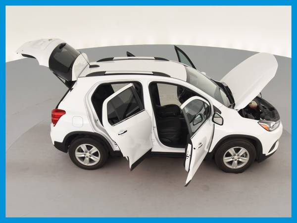 2019 Chevy Chevrolet Trax LT Sport Utility 4D hatchback White for sale in Hobart, IL – photo 7