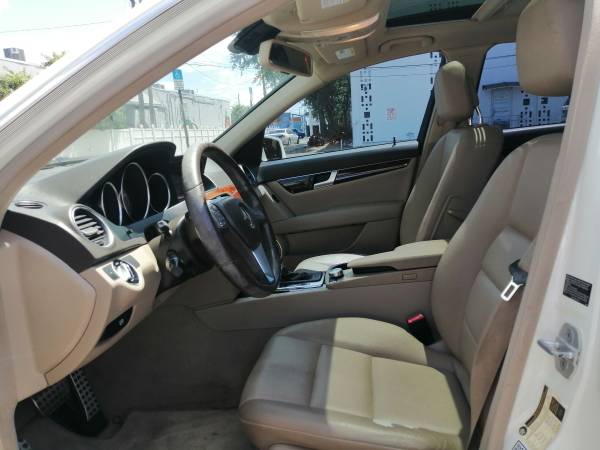 2012 MERCEDES BENZ C300 - - by dealer - vehicle for sale in Fort Lauderdale, FL – photo 2