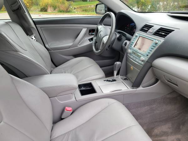 2008 Toyota Camry XLE HYBRID - cars & trucks - by owner - vehicle... for sale in Woodstock, IL – photo 10