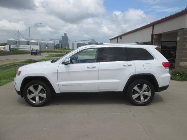 2016 Jeep Grand Cherokee Limited suv White for sale in Marengo, IA – photo 5