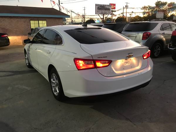 Chevrolet malibu LS for sale in Laredo, TX – photo 4