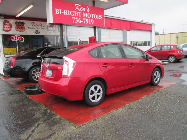 2013 Toyota Prius Three Hybrid - - by dealer - vehicle for sale in Centralia, OR – photo 4