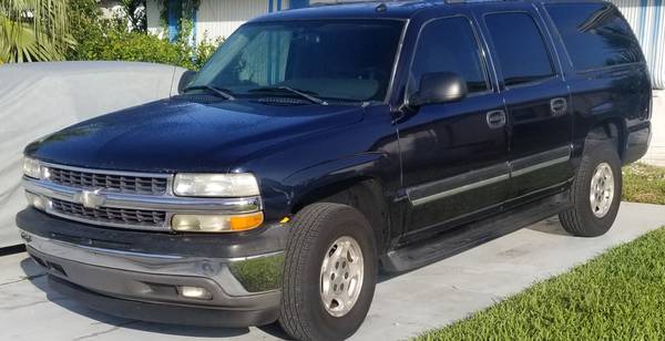 2005 Chevy Suburban - cars & trucks - by owner - vehicle automotive... for sale in Pompano Beach, FL – photo 3